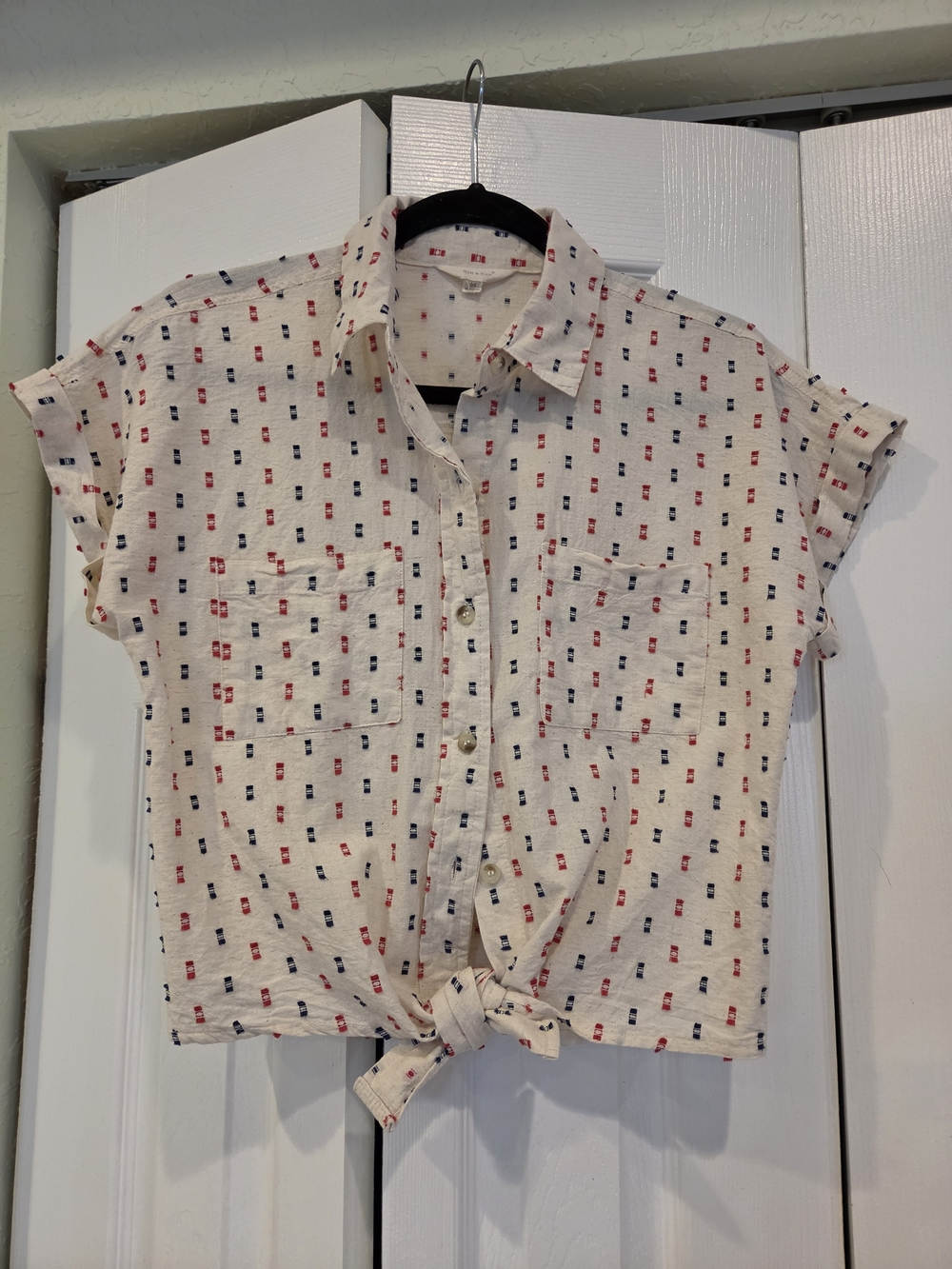 🇺🇸Women’s Short-Sleeve Tie-Front Button Shirt - Ivory with Red & Navy Print